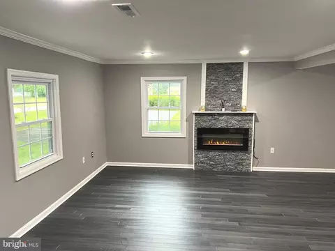 Living - 1229 Wrighton Rd, Lothian, MD 20711 photo 9 of 12