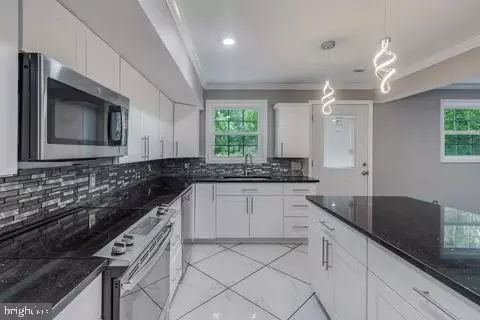 Kitchen - 1229 Wrighton Rd, Lothian, MD 20711 photo 1 of 4