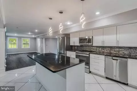 Kitchen - 1229 Wrighton Rd, Lothian, MD 20711 photo 2 of 4