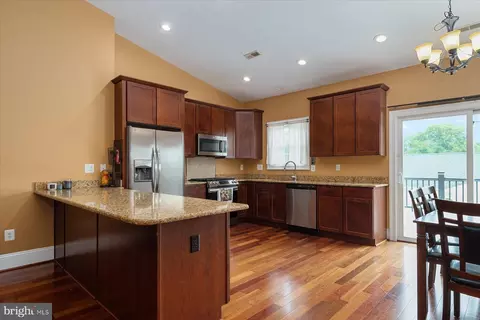 8461 Main Ave, Pasadena, MD 21122 photo 6