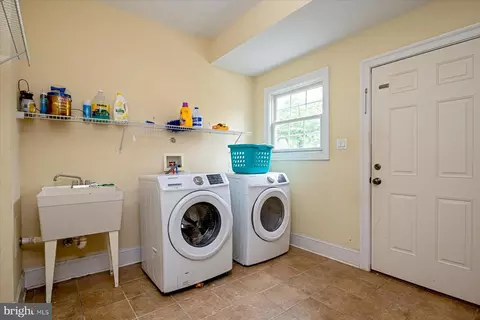 8461 Main Ave, Pasadena, MD 21122 photo 24
