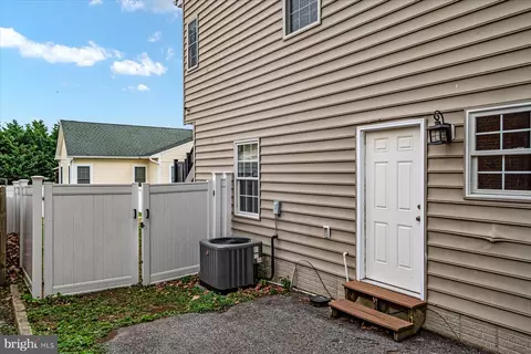 8461 Main Ave, Pasadena, MD 21122 photo 34