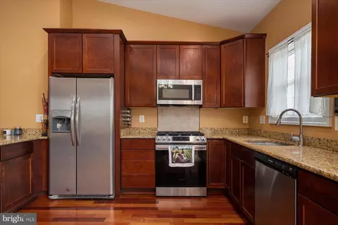 8461 Main Ave, Pasadena, MD 21122 photo 8