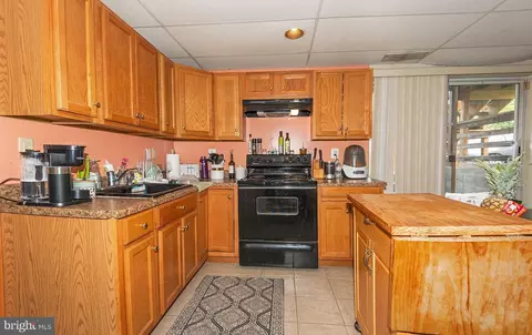 7797 Catherine Ave, Pasadena, MD 21122 photo 21