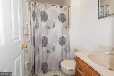 7797 Catherine Ave, Pasadena, MD 21122 photo 16
