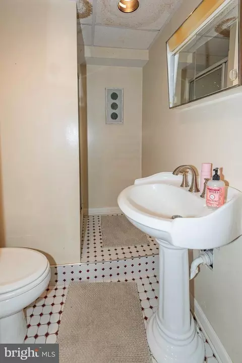 7797 Catherine Ave, Pasadena, MD 21122 photo 26