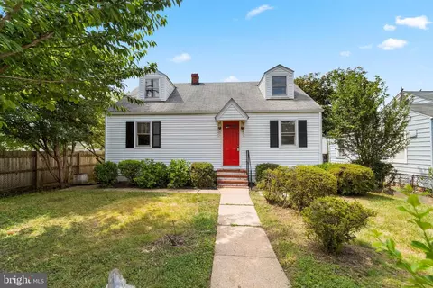 304 Townsend Ave, Brooklyn, MD 21225