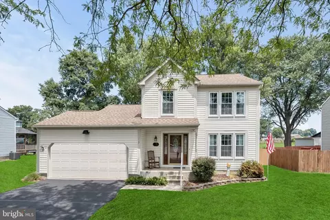 729 Sunnyfield Ln, Baltimore Highlands, MD 21225