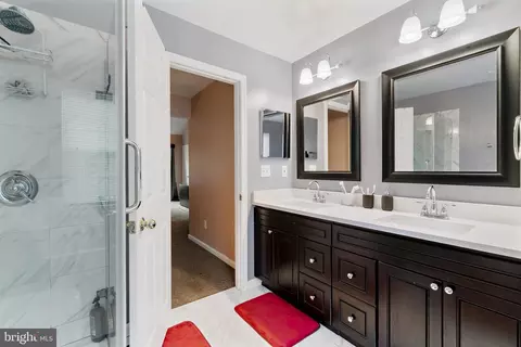 116 Rabbit Chase Dr, Laurel, MD 20724 photo 2