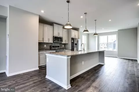 1614 Aster Ln, Hanover, MD 21076 photo 3