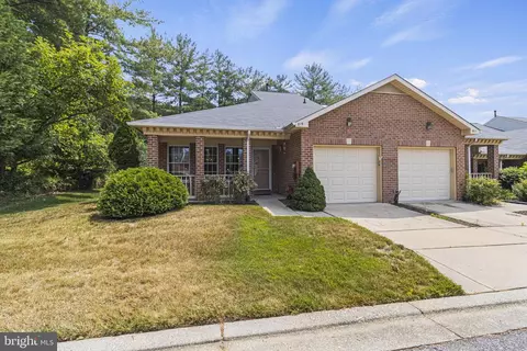 819 Midship Ct, Annapolis, MD 21401