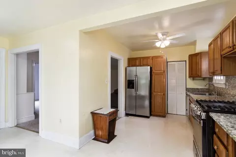 120 Lakeview Ave, Edgewater, MD 21037 photo 8
