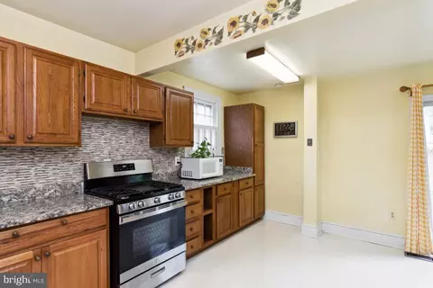 120 Lakeview Ave, Edgewater, MD 21037 photo 10