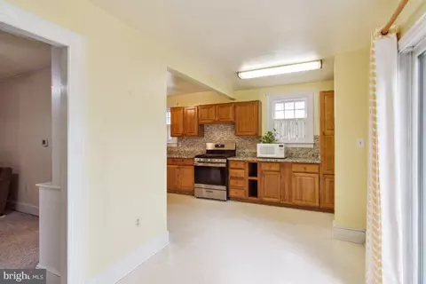 120 Lakeview Ave, Edgewater, MD 21037 photo 5
