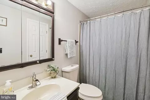 348 Hickory Nut Ct, Pasadena, MD 21122 photo 11