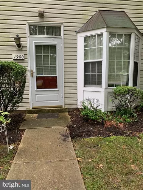 1900 Pawlet Dr, Crofton, MD 21114