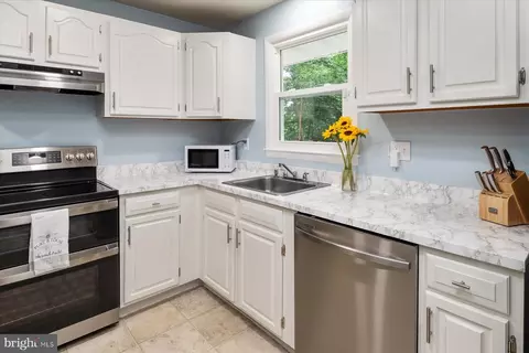 1161 Summit Dr, Annapolis, MD 21409 photo 8