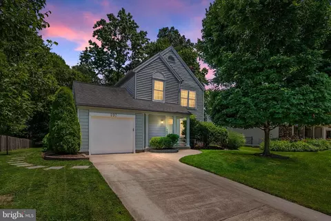 297 Tolstoy Ln, Severna Park, MD 21146