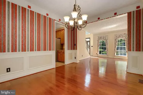 3012 Marsh Crossing Dr, Laurel, MD 20724 photo 7