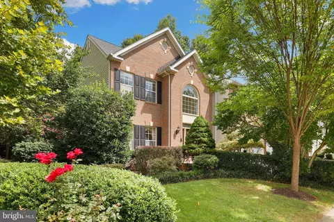 3012 Marsh Crossing Dr, Laurel, MD 20724 photo 3
