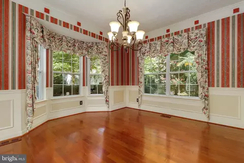 3012 Marsh Crossing Dr, Laurel, MD 20724 photo 8