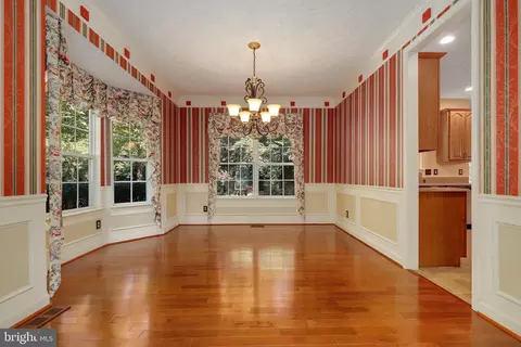 3012 Marsh Crossing Dr, Laurel, MD 20724 photo 9