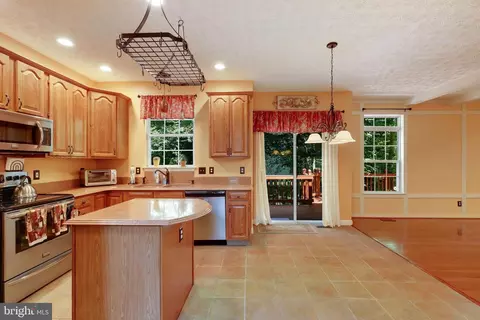 3012 Marsh Crossing Dr, Laurel, MD 20724 photo 13