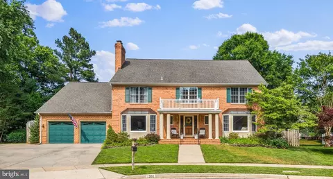 1301 Peartree Ct, Crofton, MD 21114