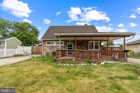 702 Wimmer Rd, Glen Burnie, MD 21061