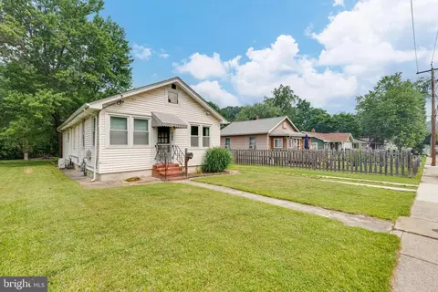 410 Maple Ln NW, Glen Burnie, MD 21061