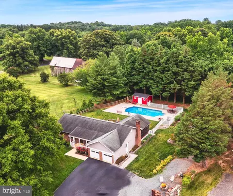 925 Decesaris Dr, Lothian, MD 20711 photo 3