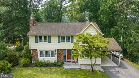 320 Hollyberry Rd, Severna Park, MD 21146
