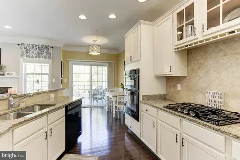 7651 Elmcrest Rd, Hanover, MD 21076 photo 24