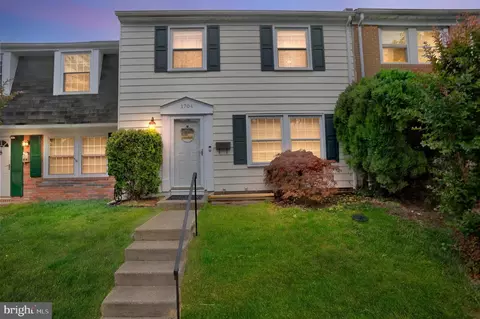 1704 Greentree Ct, Crofton, MD 21114