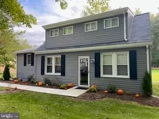 1417 Cedarhurst Rd, Shady Side, MD 20764 photo 2