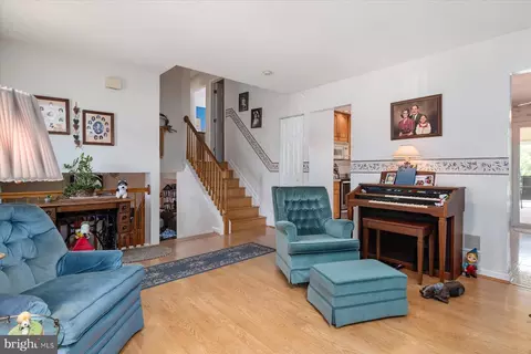 8439 Spring Rd, Pasadena, MD 21122 photo 21
