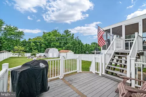 8439 Spring Rd, Pasadena, MD 21122 photo 10