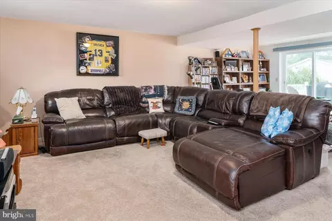 8439 Spring Rd, Pasadena, MD 21122 photo 17