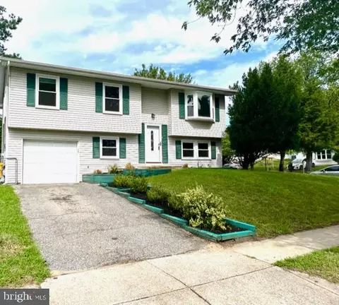 7832 Citadel Dr, Severn, MD 21144