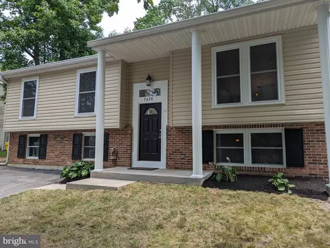 7678 Tuckerman Dr, Hanover, MD 21076