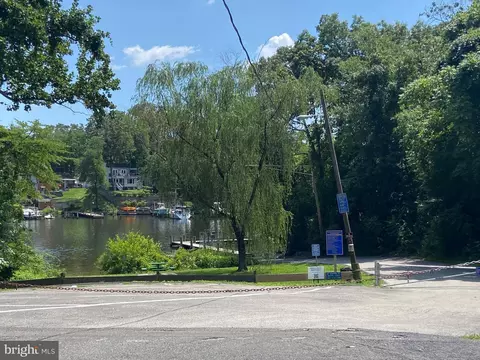 647 C St, Pasadena, MD 21122 photo 33