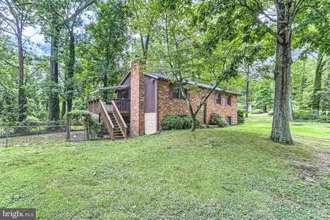647 C St, Pasadena, MD 21122