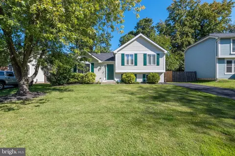 1418 Fairbanks Dr, Hanover, MD 21076
