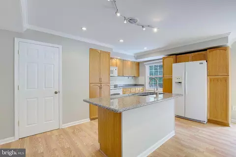 1709 Walleye Dr, Crofton, MD 21114 photo 9