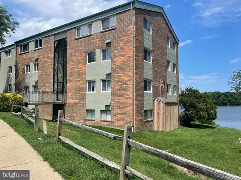 351 Gatewater Ct #201-C, Glen Burnie, MD 21060