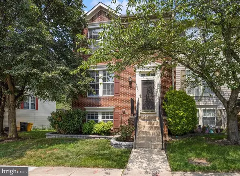 8527 Pine Meadows Dr, Odenton, MD 21113