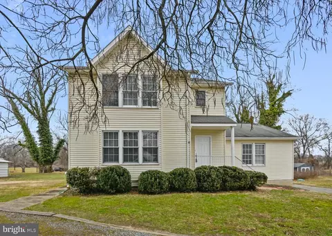 204 Nursery Rd, Linthicum Heights, MD 21090