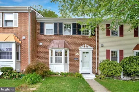 1776 Sharwood Pl, Crofton, MD 21114