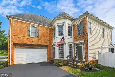 700 Banneker Ln, Annapolis, MD 21401
