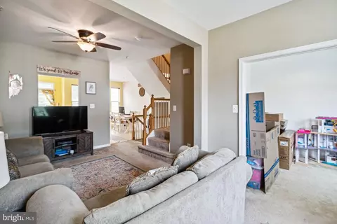4127 Apple Leaf Ct, Pasadena, MD 21122 photo 5